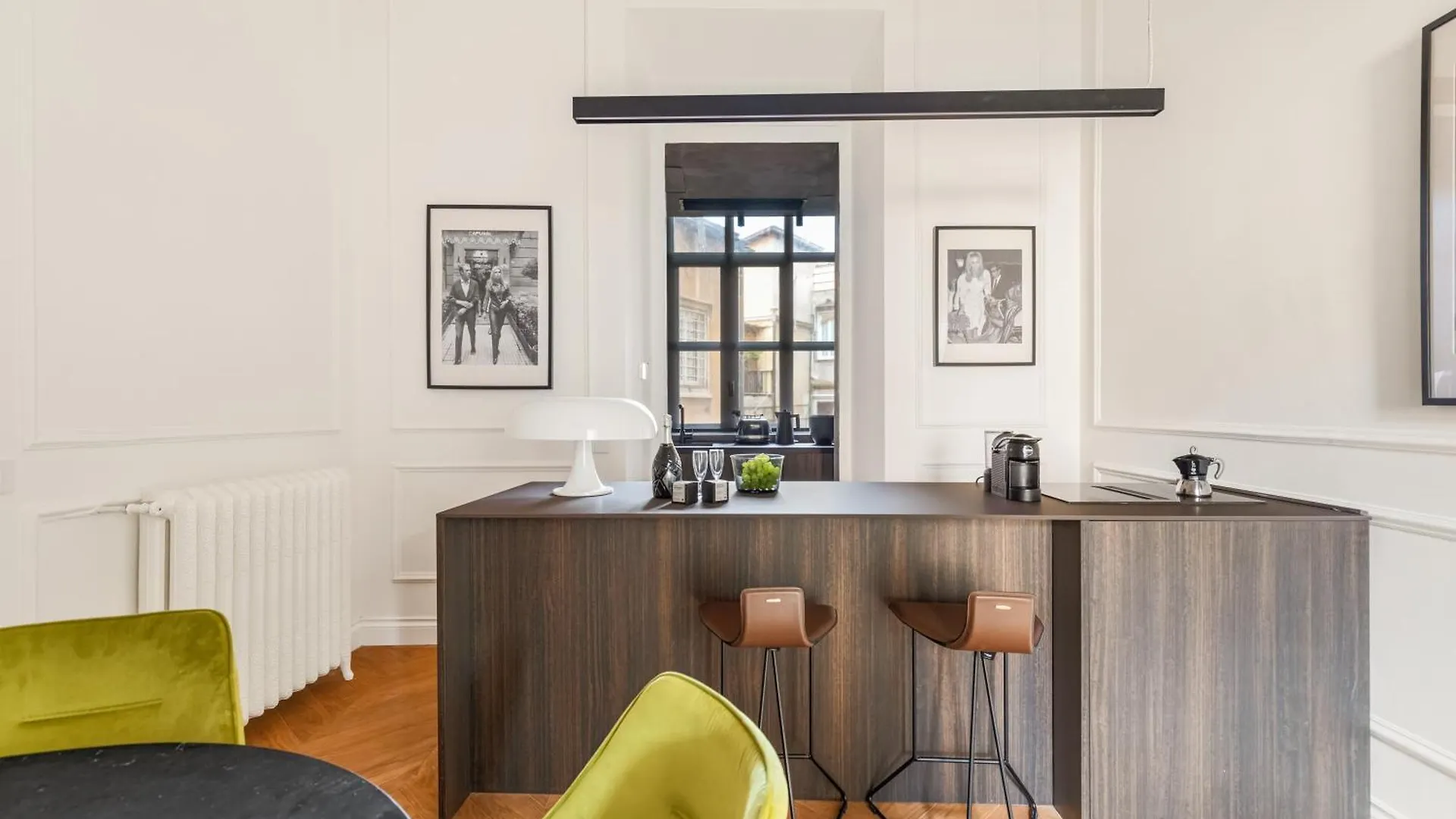 Charm And Elegance By The Spanish Steps Rome Apartment