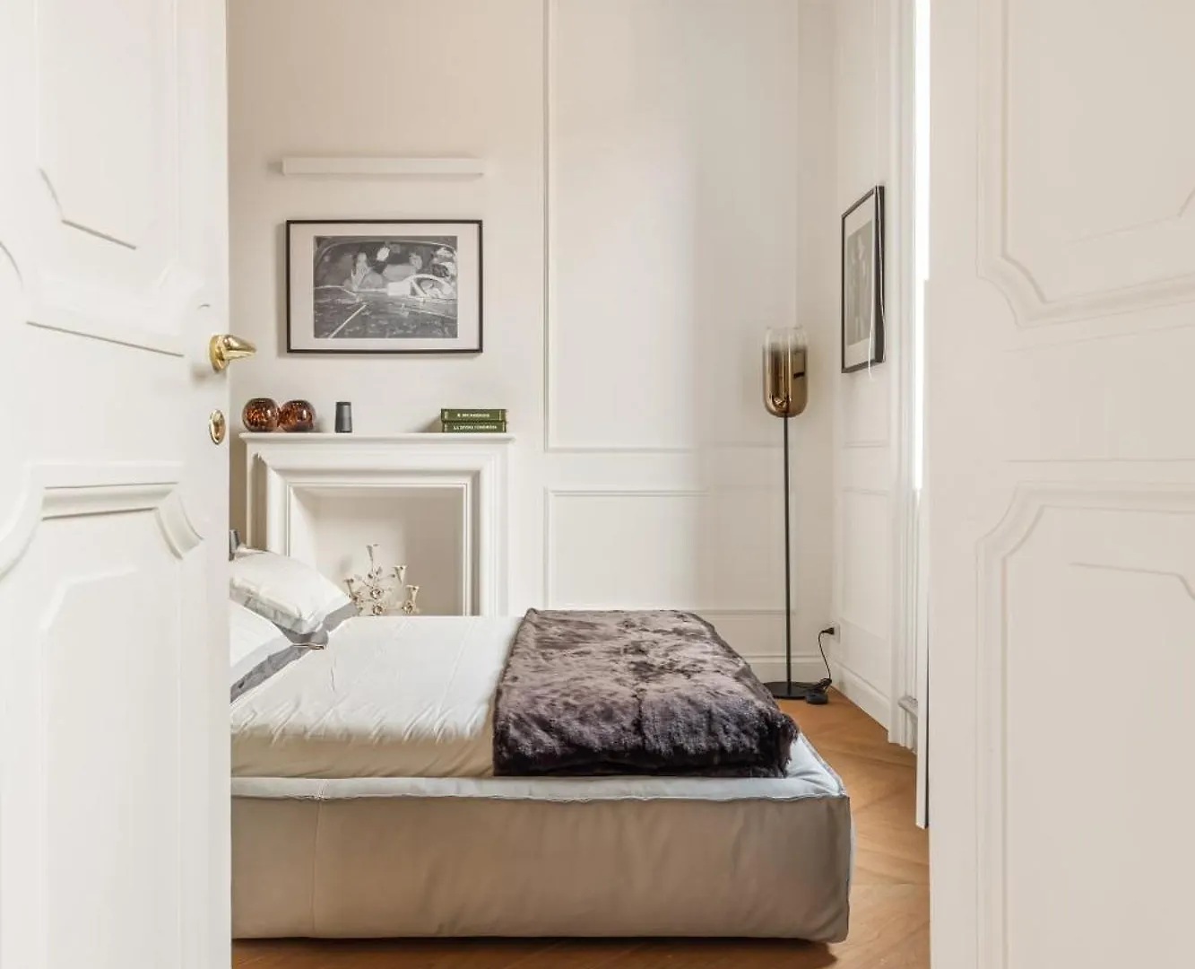 Charm And Elegance By The Spanish Steps Rome Apartment