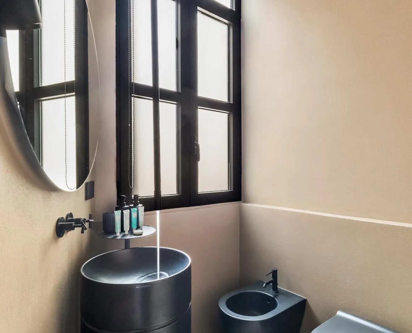 Apartment Charm And Elegance By The Spanish Steps Rome Italy